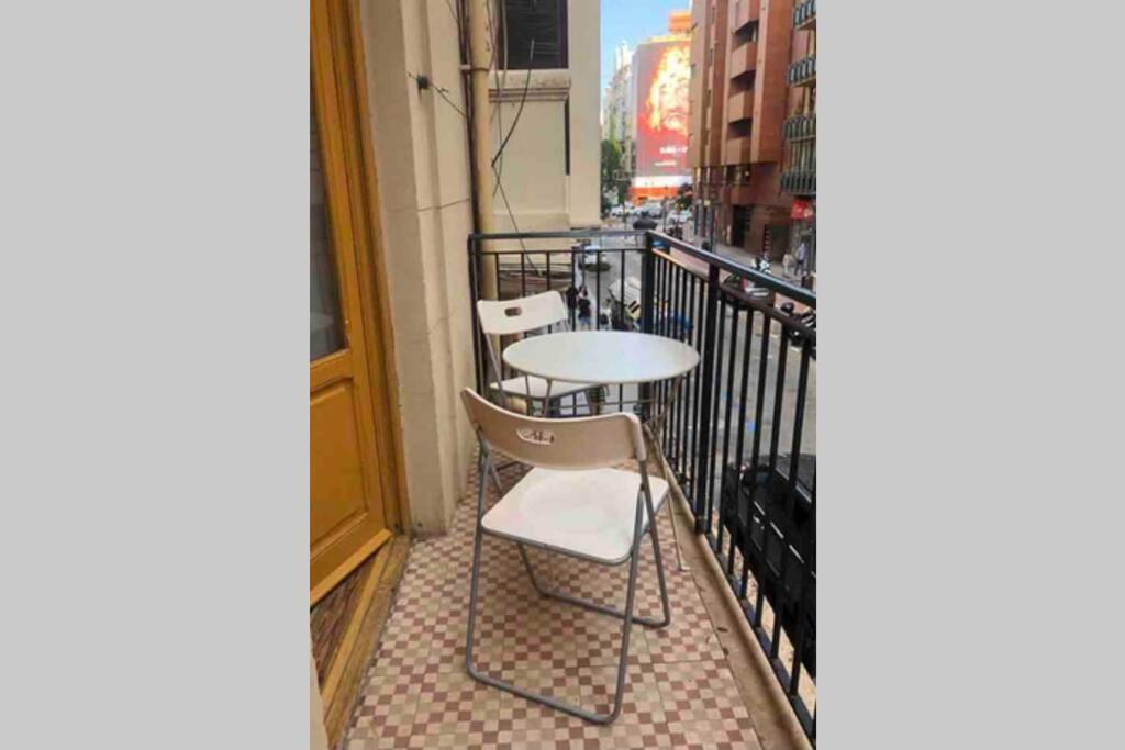 ולנסיה Acogedor Apartamento En Ruzafa-Centro מראה חיצוני תמונה